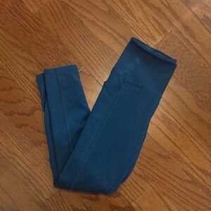 Danskin small blue leggings with pockets